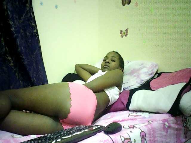 Blackfoxb live cam on BongaCams