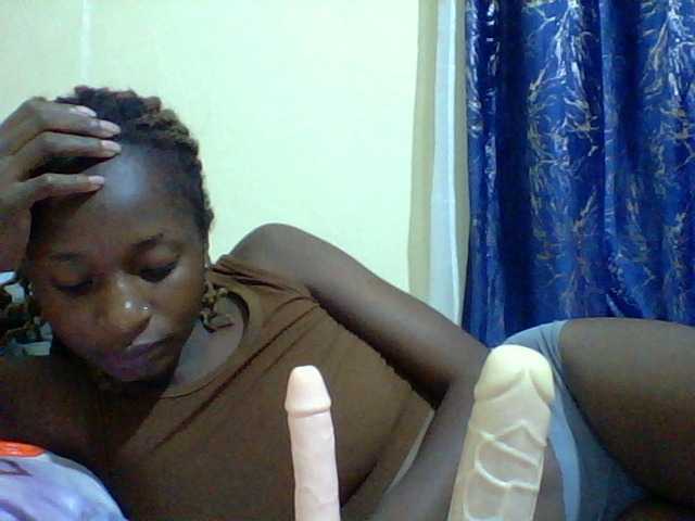 Blackfoxb live cam on BongaCams