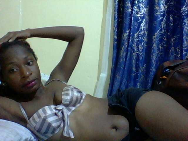 Blackfoxb live cam on BongaCams