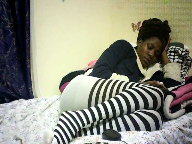 Blackfoxb live cam on BongaCams