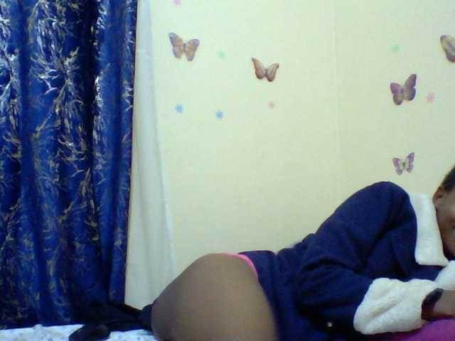 Blackfoxb live cam on BongaCams