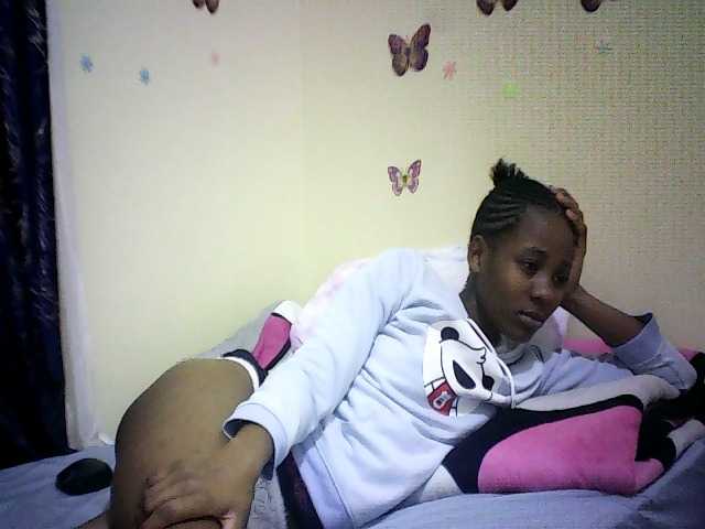 Blackfoxb live cam on BongaCams