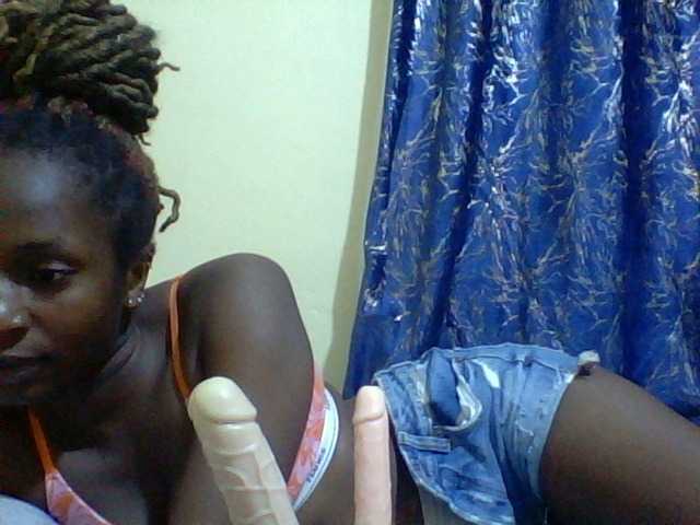 Blackfoxb live cam on BongaCams