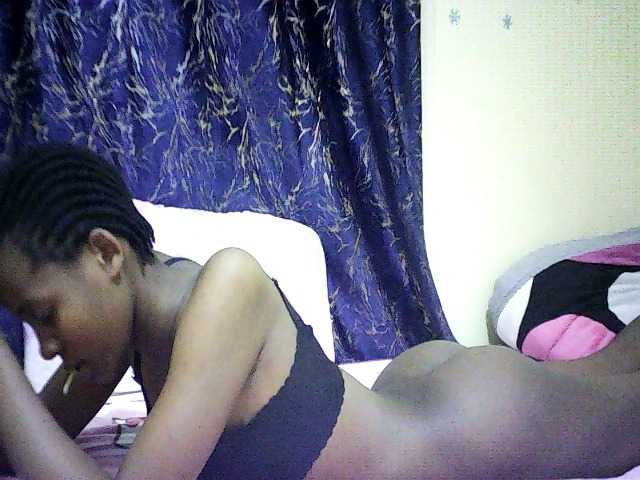 Blackfoxb live cam on BongaCams
