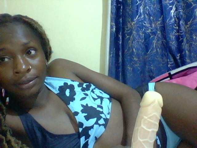 Blackfoxb live cam on BongaCams