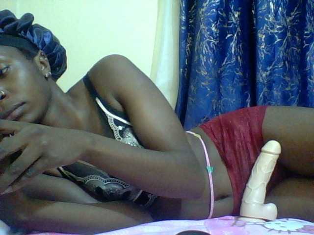 Blackfoxb live cam on BongaCams