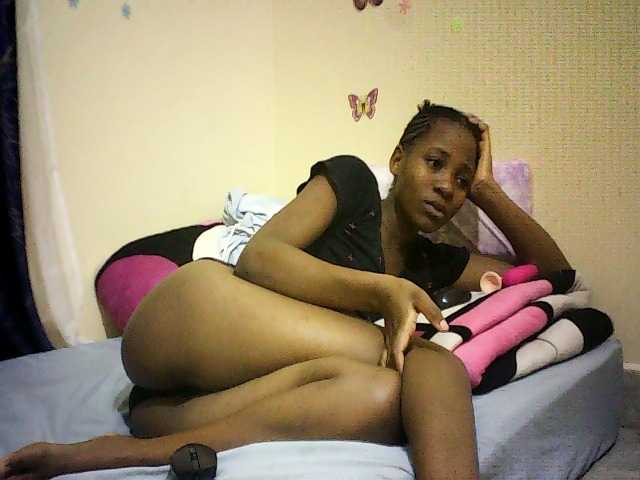 Blackfoxb live cam on BongaCams