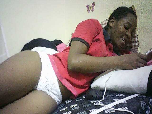 Blackfoxb live cam on BongaCams