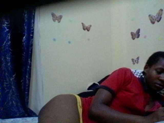 Blackfoxb live cam on BongaCams