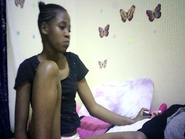 Blackfoxb live cam on BongaCams