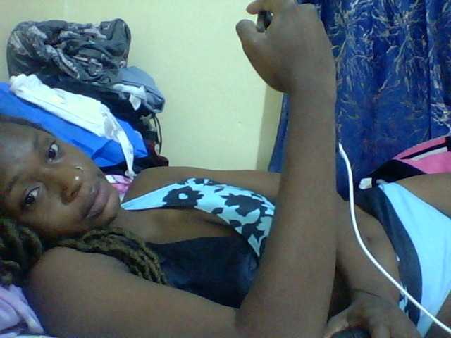 Blackfoxb live cam on BongaCams