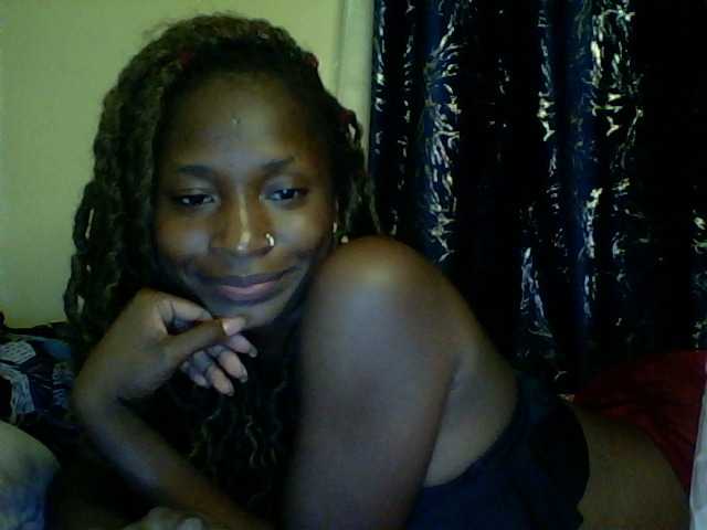 Blackfoxb live cam on BongaCams