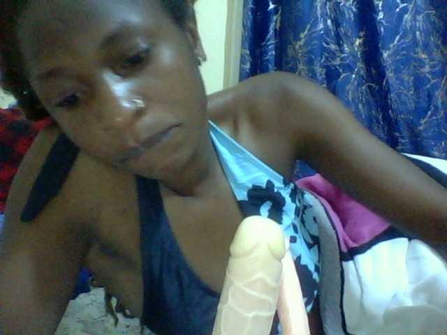 Blackfoxb live cam on BongaCams
