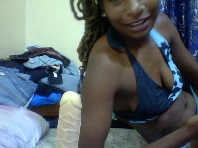 Blackfoxb live cam on BongaCams