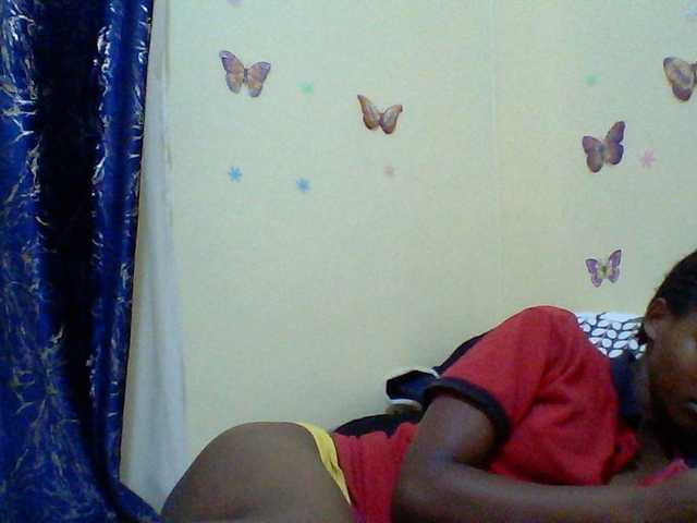 Blackfoxb live cam on BongaCams