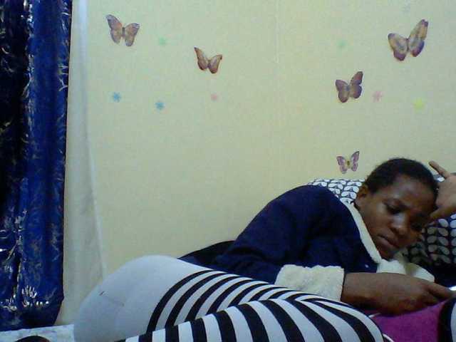 Blackfoxb live cam on BongaCams