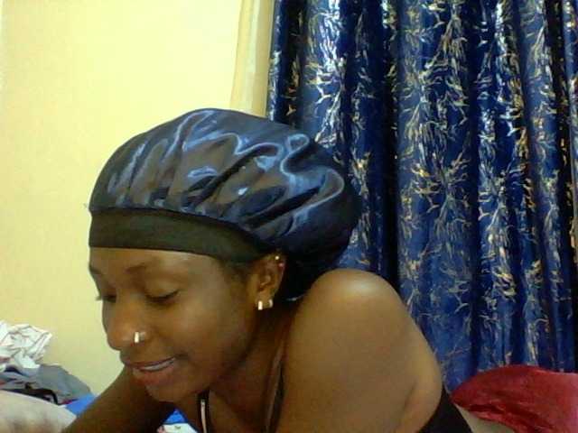 Blackfoxb live cam on BongaCams