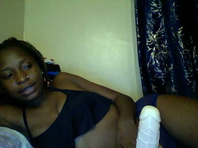 Blackfoxb live cam on BongaCams