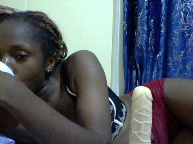 Blackfoxb live cam on BongaCams