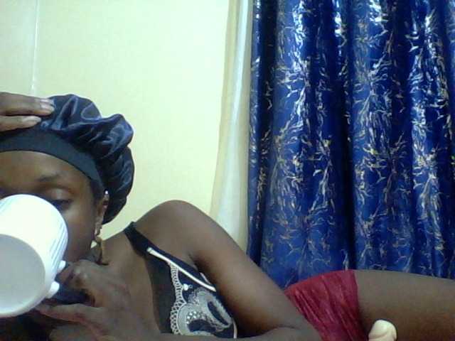 Blackfoxb live cam on BongaCams