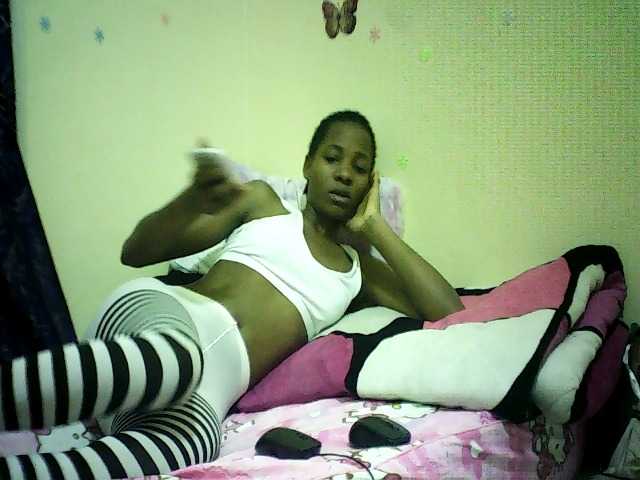 Blackfoxb live cam on BongaCams