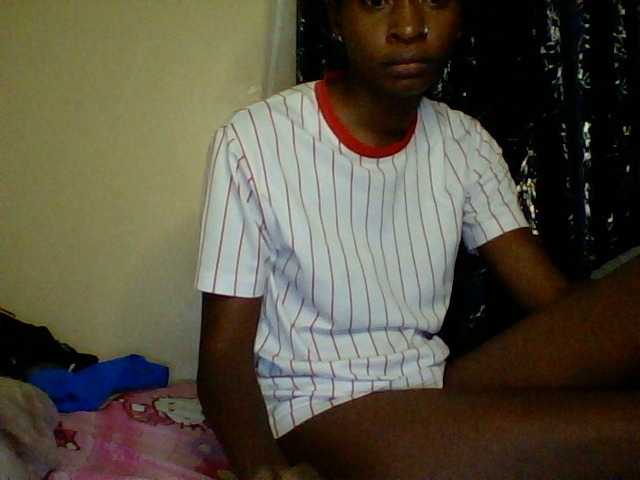 Blackfoxb live cam on BongaCams