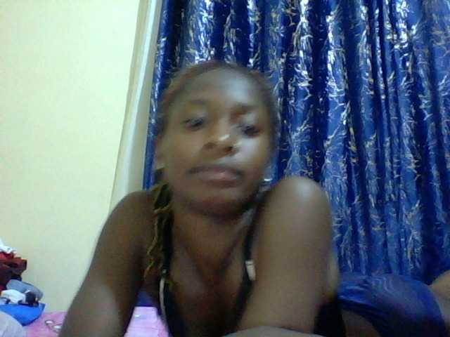 Blackfoxb live cam on BongaCams