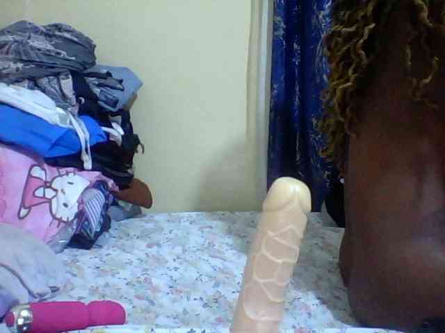 Blackfoxb Live Webcam on BongaCams