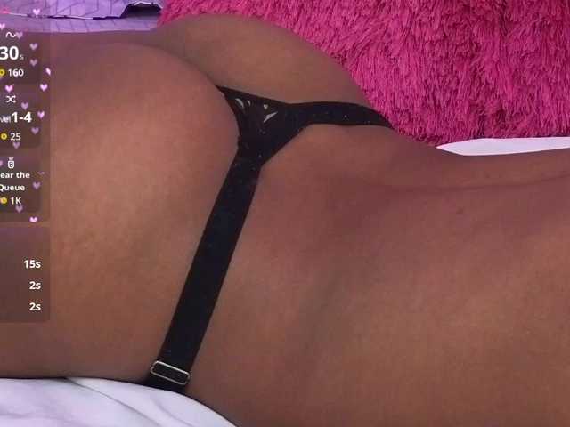 CarlaHilton live cam on BongaCams