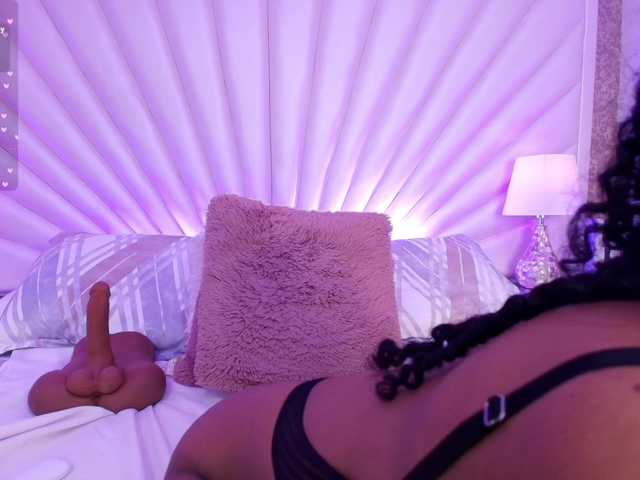 CarlaHilton live cam on BongaCams