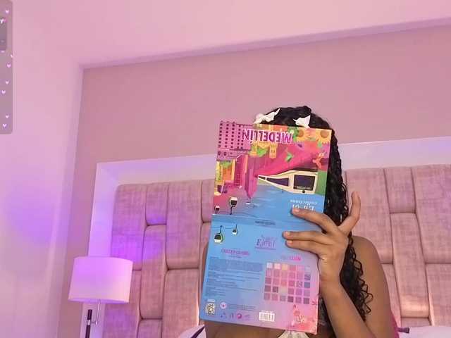 CarlaHilton live cam on BongaCams