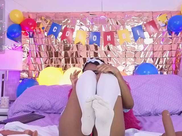 CarlaHilton live cam on BongaCams