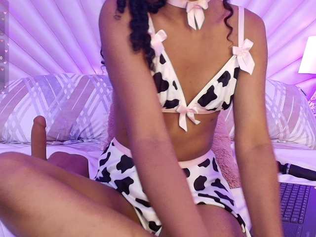 CarlaHilton live cam on BongaCams