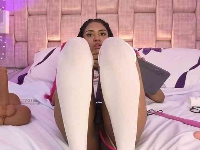 CarlaHilton webcam