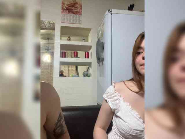 DanaWhitea webcam