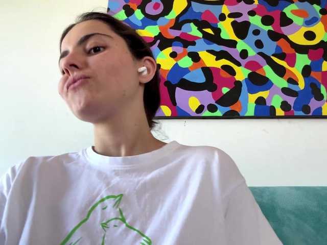 KarinaValdespino live cam on BongaCams
