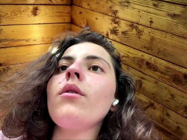 KarinaValdespino live cam on BongaCams