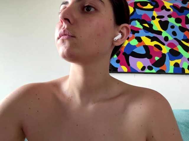 KarinaValdespino live cam on BongaCams