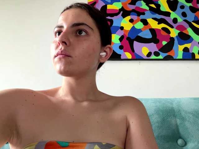 KarinaValdespino live cam on BongaCams
