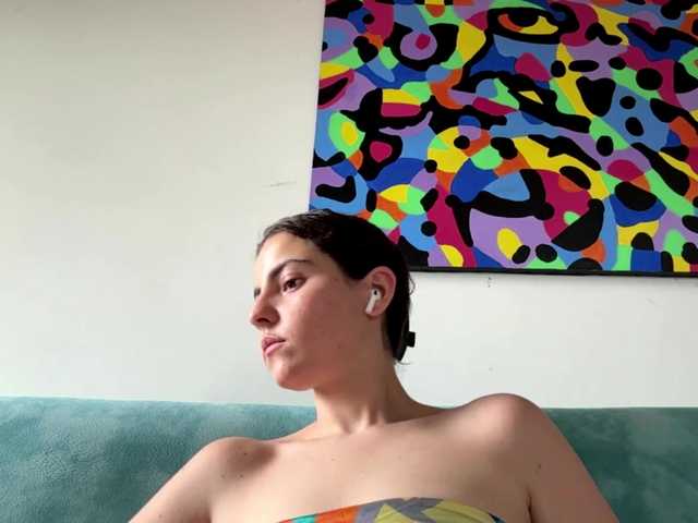 KarinaValdespino live cam on BongaCams