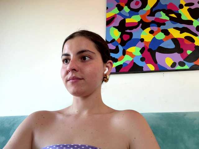 KarinaValdespino live cam on BongaCams