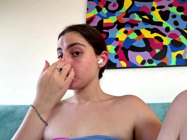 KarinaValdespino live cam on BongaCams