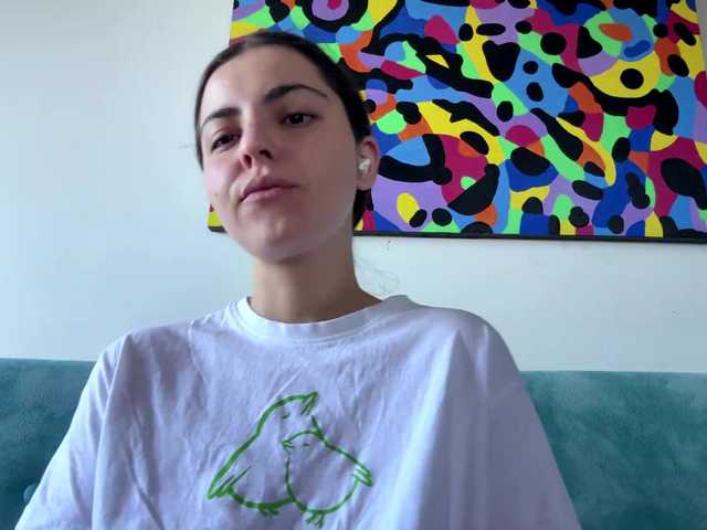 KarinaValdespino live cam on BongaCams