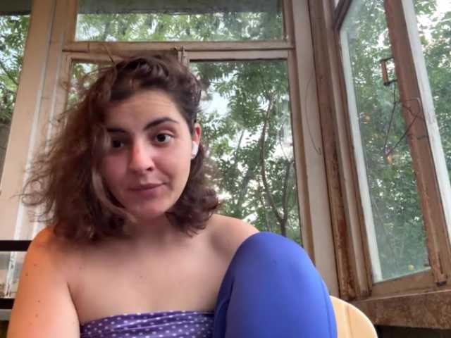 KarinaValdespino live cam on BongaCams