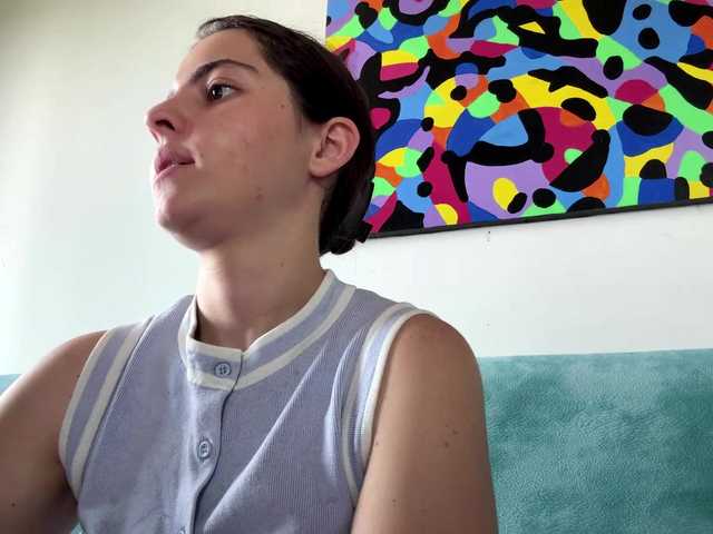 KarinaValdespino live cam on BongaCams