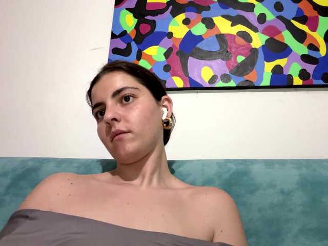 KarinaValdespino live cam on BongaCams