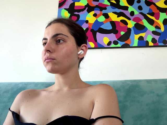 KarinaValdespino live cam on BongaCams