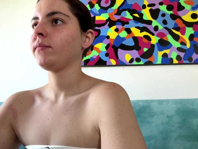 KarinaValdespino live cam on BongaCams