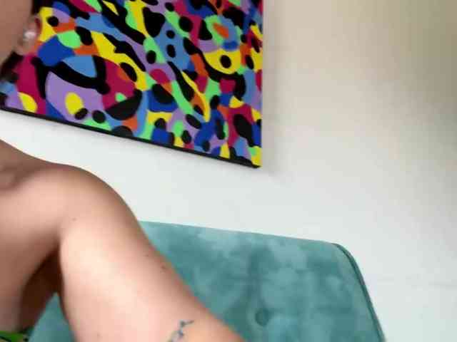 KarinaValdespino webcam