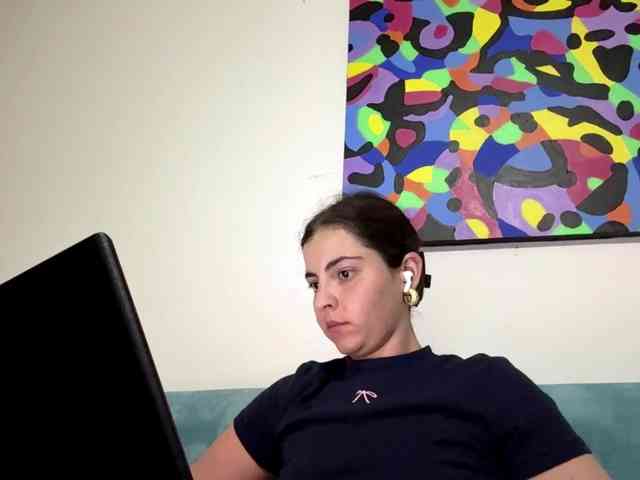 KarinaValdespino webcam
